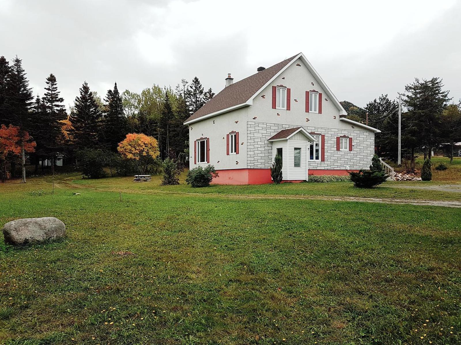 Chill Shack - Auberge Jeunesse Sainte Anne-des-Chênes Exterior foto